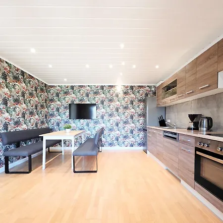 Tolstov - Airport Apartman