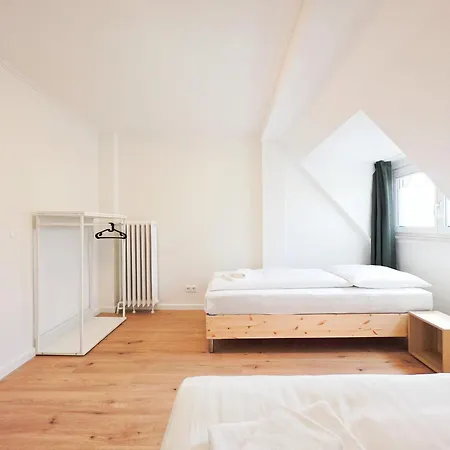 Tolstov - Airport *